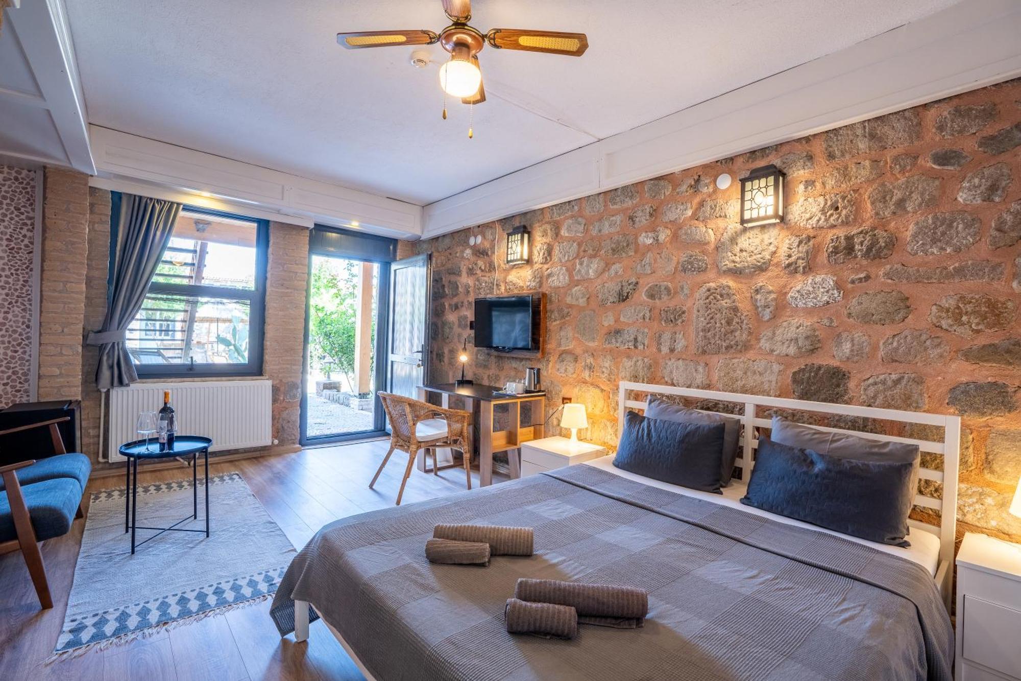 Attalos Suites Hotel Bergama Exteriör bild